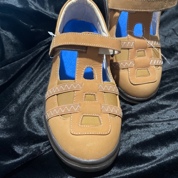 NWOT Sure Fit Womans Size 9M Acapulco Soft Leather Hook Loop Comfort Mary Janes - Picture 9 of 9